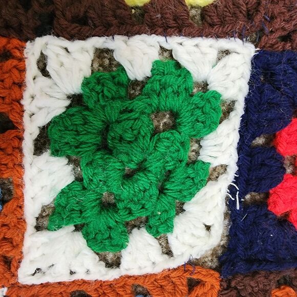 Vtg Crochet 3 x 3 ft Afghan Blanket Lap Throw Granny Squares BRIGHT multicolor - Picture 6 of 8